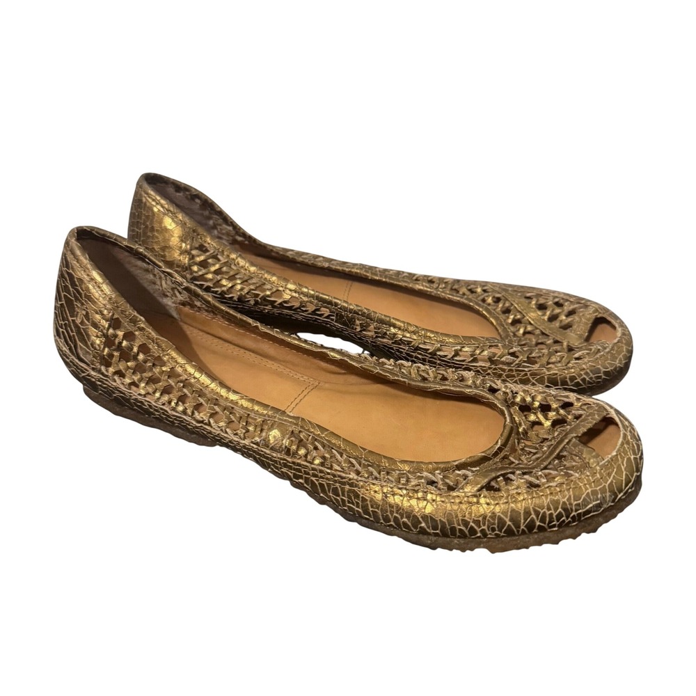 Frye Carson Flats Gold Metallic Leather Shoes 8.5 B Woven Peep Toe Vacation
